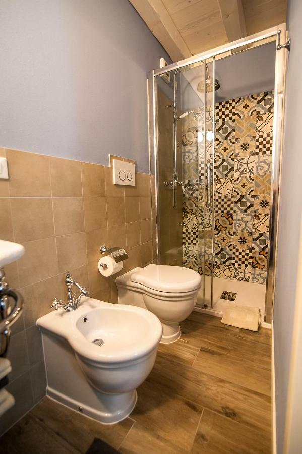 Particolari Del Brenta Apartment Ориаго Ди Мира Екстериор снимка