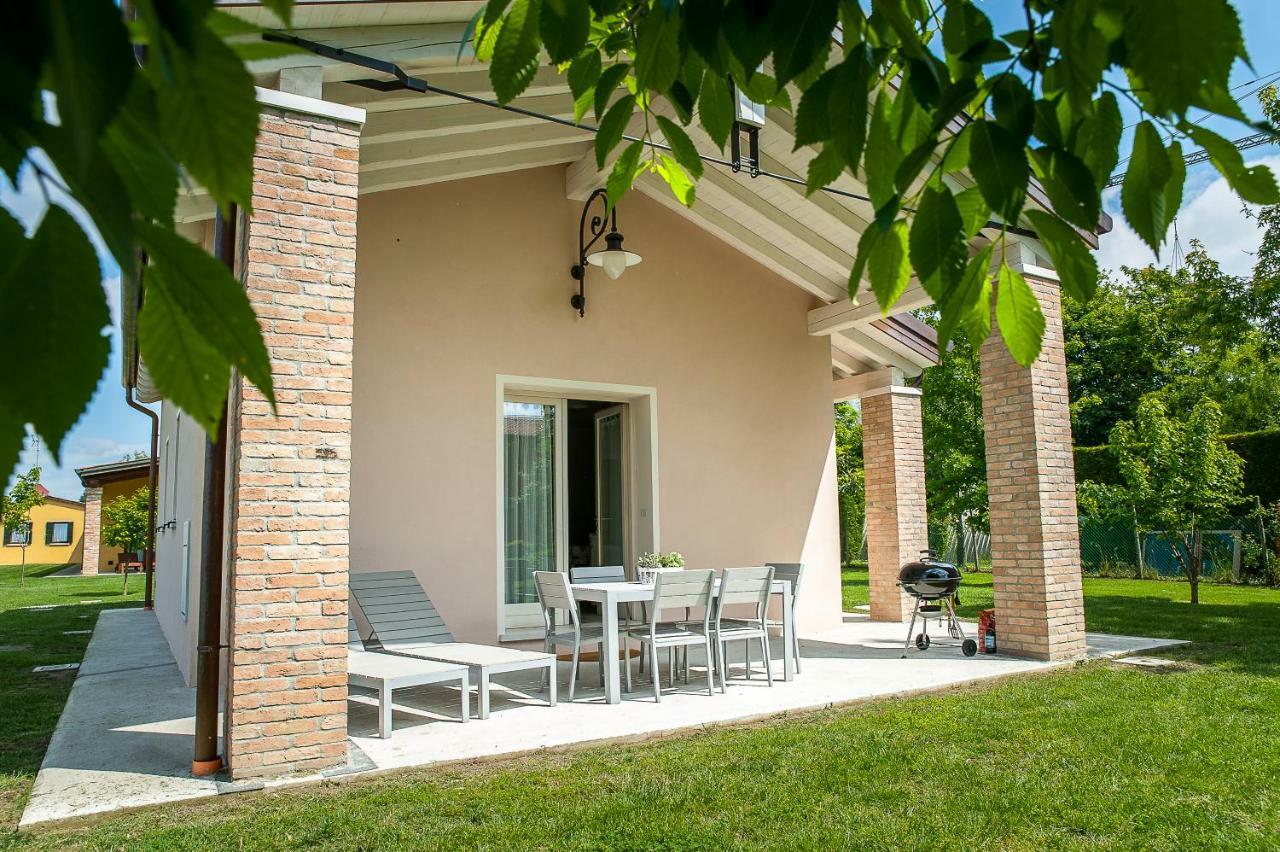 Particolari Del Brenta Apartment Ориаго Ди Мира Екстериор снимка