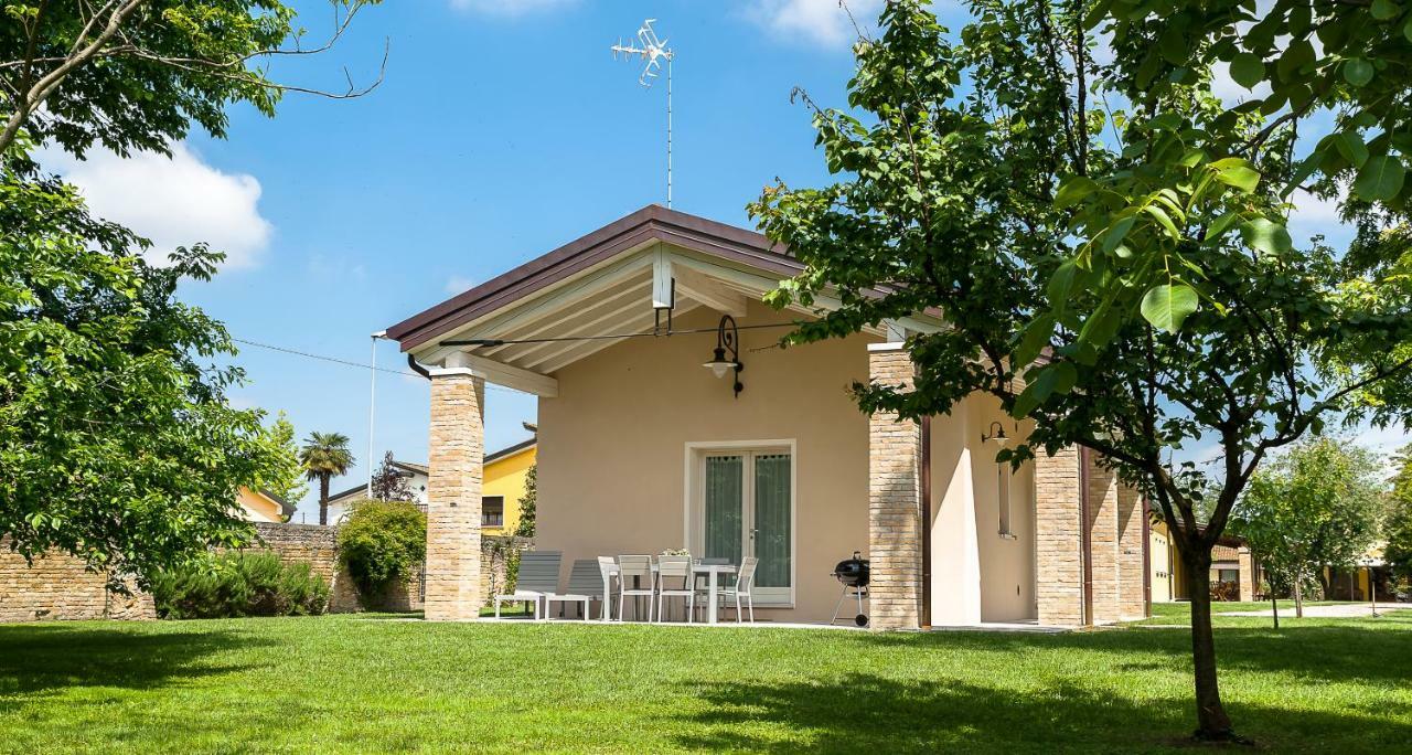 Particolari Del Brenta Apartment Ориаго Ди Мира Екстериор снимка