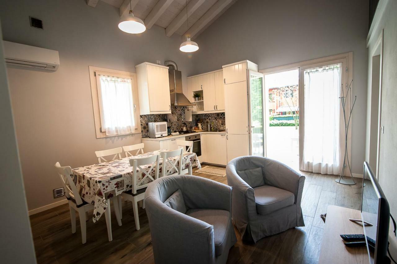 Particolari Del Brenta Apartment Ориаго Ди Мира Екстериор снимка